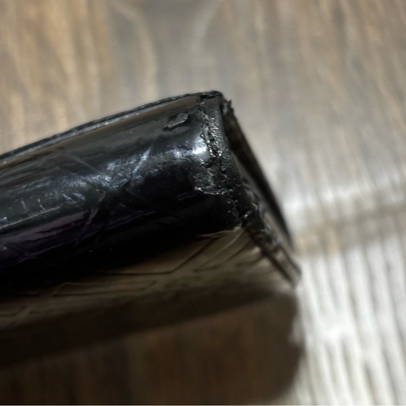 BURBERRY Nova Check Black Patent
Leather Flap Long Wallet - Picture 15 of 16